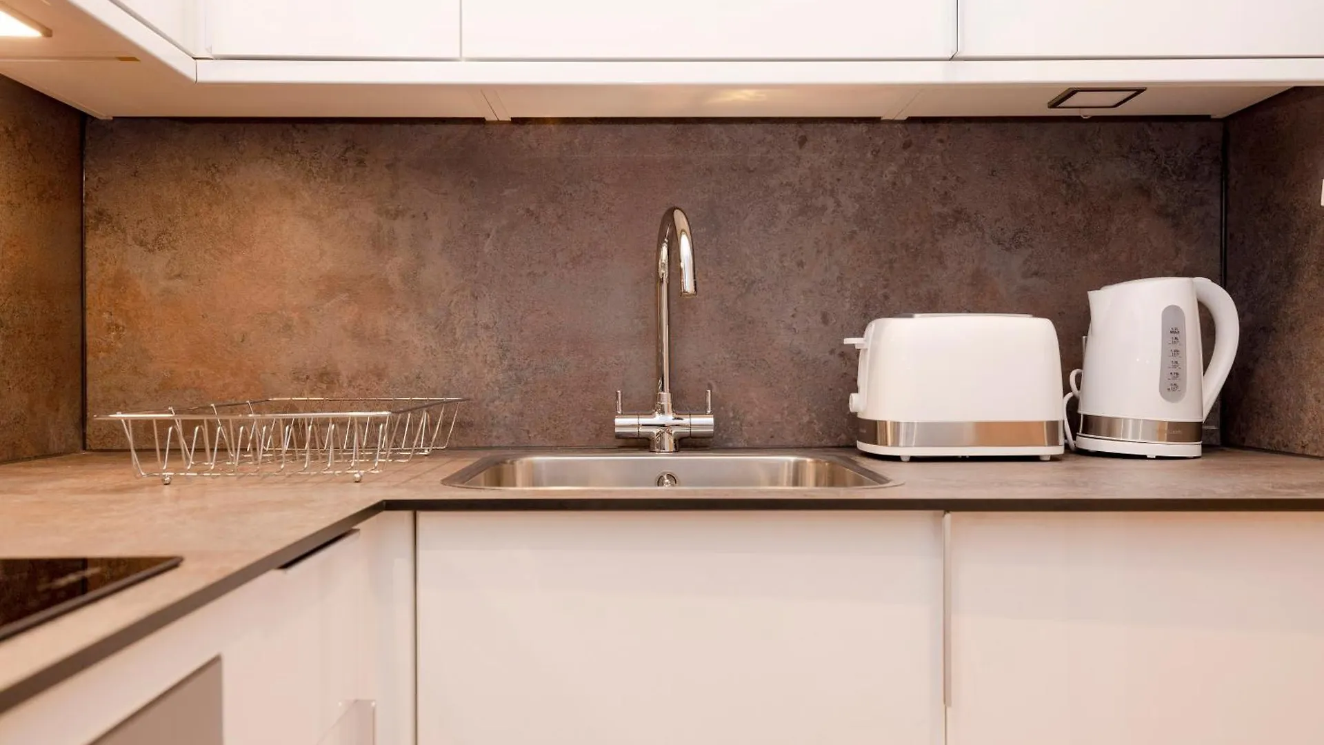 Haymarket Modern Flat For 2 Guests Edinburgh 0*,  United Kingdom