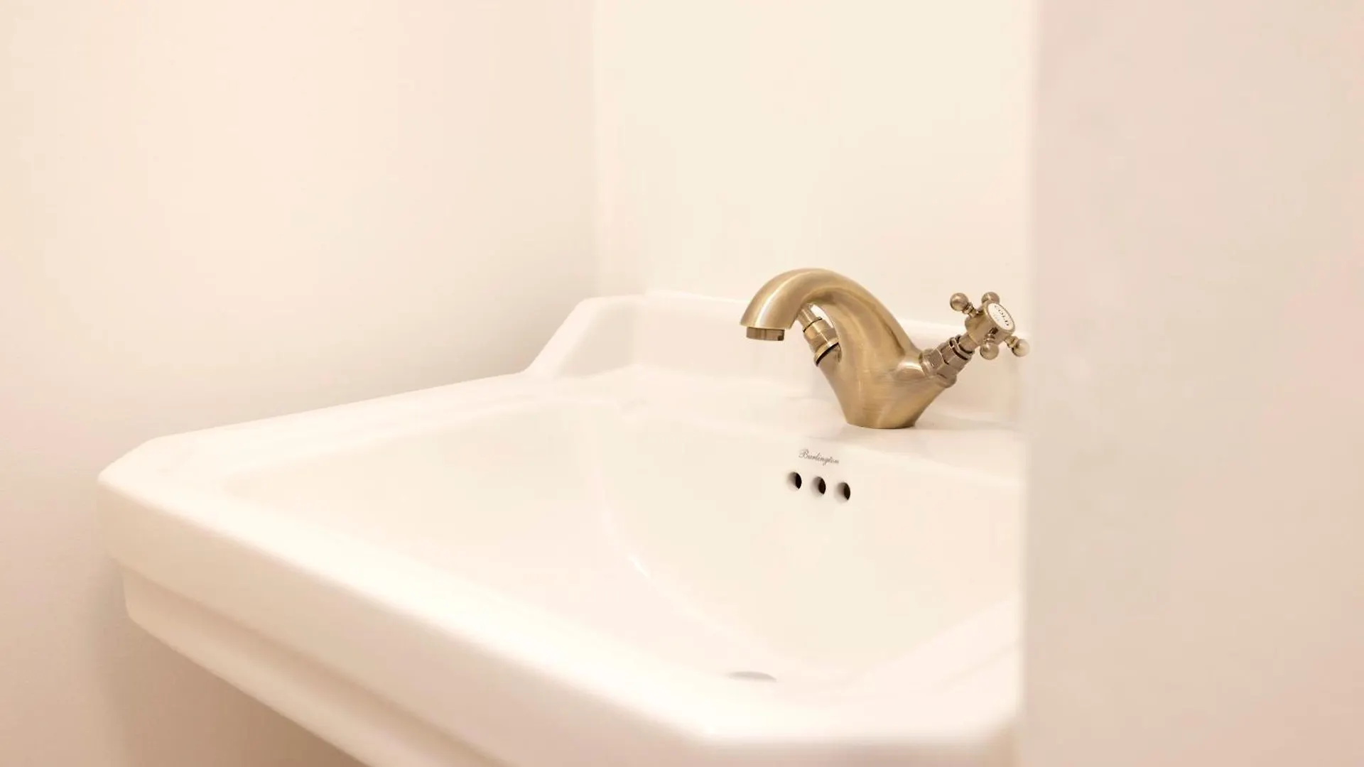 Haymarket Modern Flat For 2 Guests Edinburgh Apartment