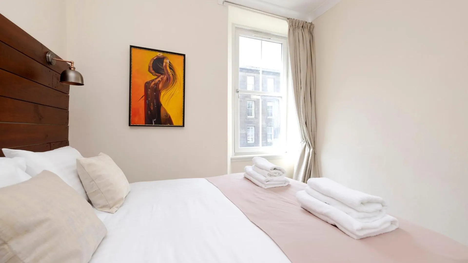 Apartment Haymarket Modern Flat For 2 Guests Edinburgh United Kingdom