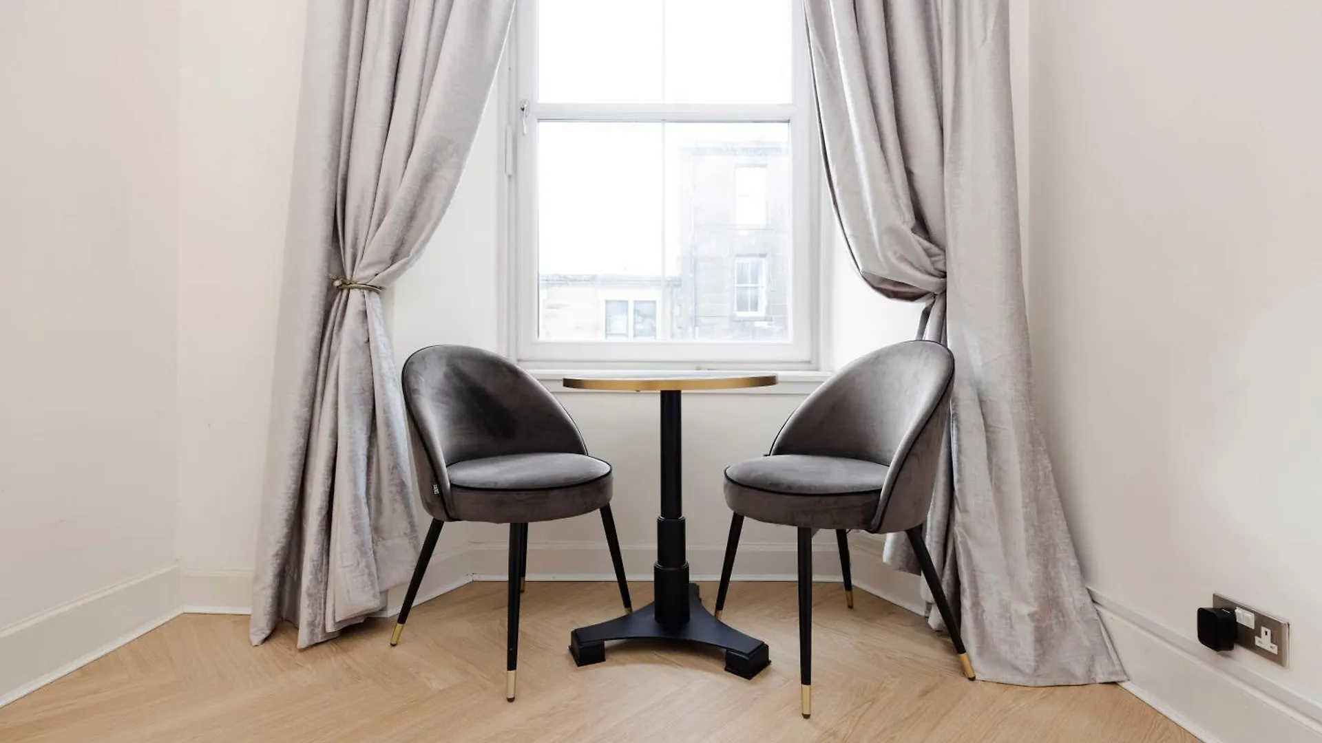 Haymarket Modern Flat For 2 Guests Edinburgh 0*,