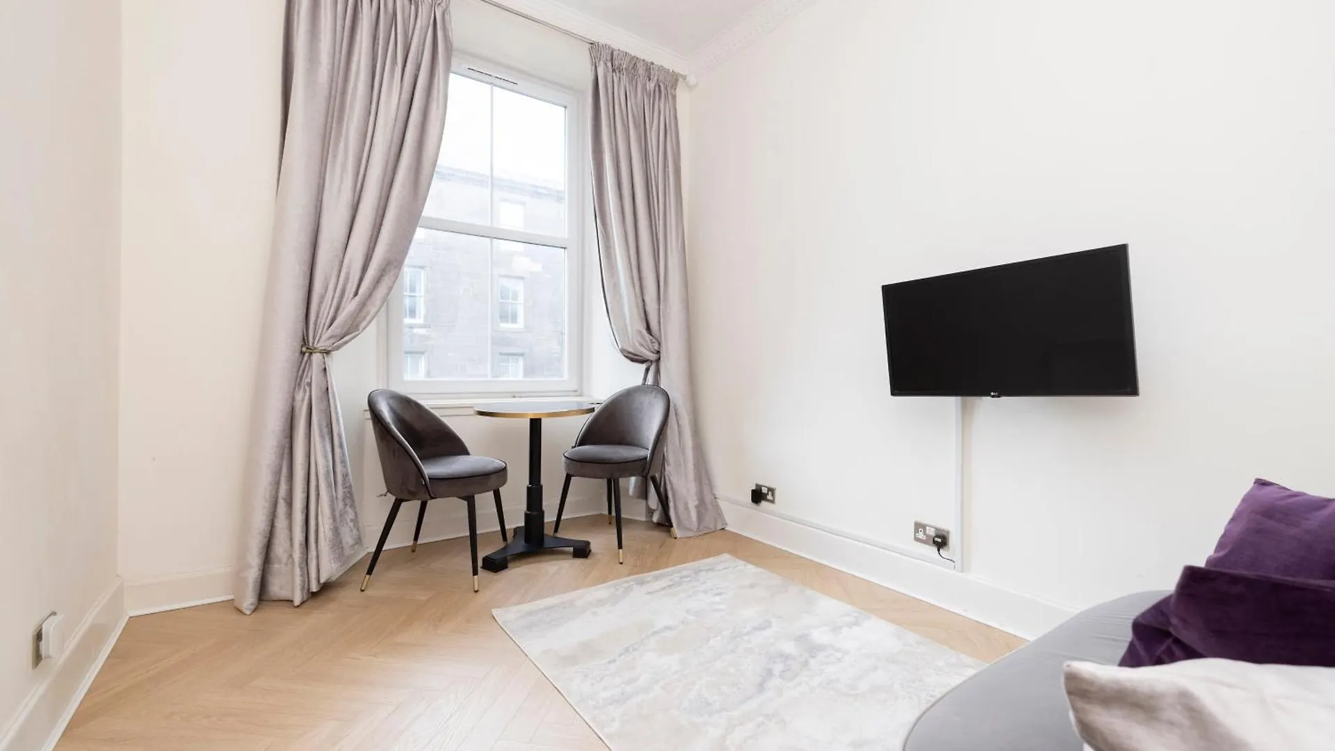 Haymarket Modern Flat For 2 Guests Edinburgh Apartment