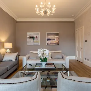 Exclusive 2 Bed, Free Private Parking, In West End Edinburgh