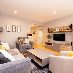 Joivy Splendid Flat Near Castle Edinburgh