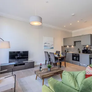 Dragon - Centre 2 Bed Edinburgh